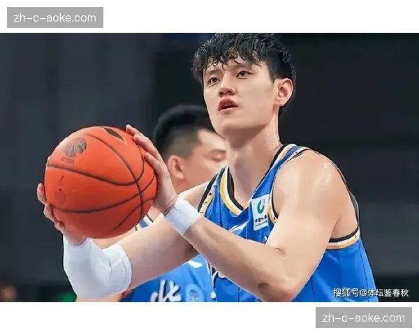 曾凡博腰部旧伤复发加手指伤 归期依然无法确定